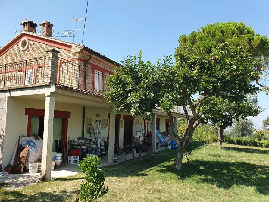 Immagine 2 di Casa indipendente in vendita  in Via Pontevecchio a Vallefoglia