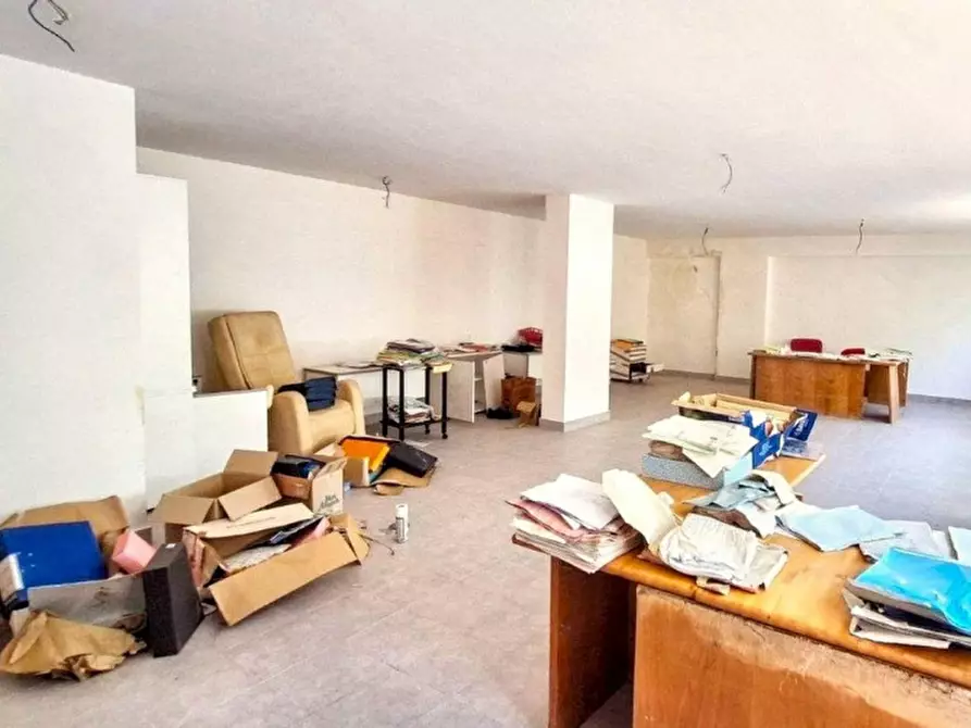 Immagine 4 di Cantina in vendita  in Via Don Luigi Sturzo, 90044 Carini PA, Italia a Carini