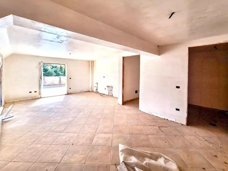 Immagine 1 di Cantina in vendita  in Via Don Luigi Sturzo, 90044 Carini PA, Italia a Carini