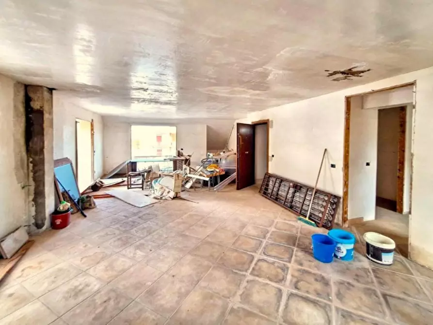 Immagine 3 di Cantina in vendita  in Via Don Luigi Sturzo, 90044 Carini PA, Italia a Carini