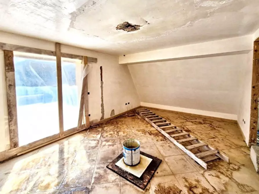 Immagine 4 di Cantina in vendita  in Via Don Luigi Sturzo, 90044 Carini PA, Italia a Carini