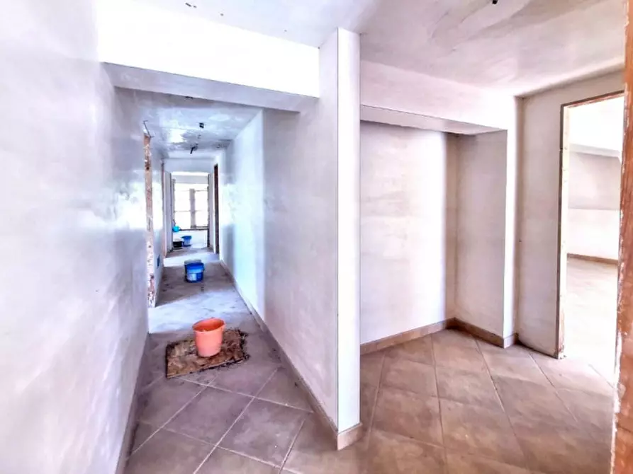 Immagine 7 di Cantina in vendita  in Via Don Luigi Sturzo, 90044 Carini PA, Italia a Carini