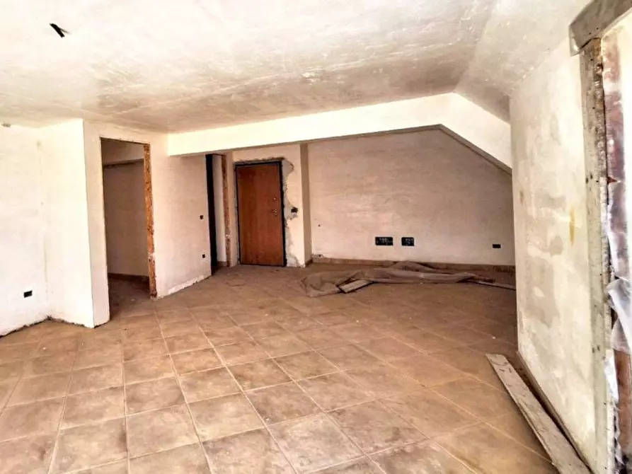 Immagine 9 di Cantina in vendita  in Via Don Luigi Sturzo, 90044 Carini PA, Italia a Carini