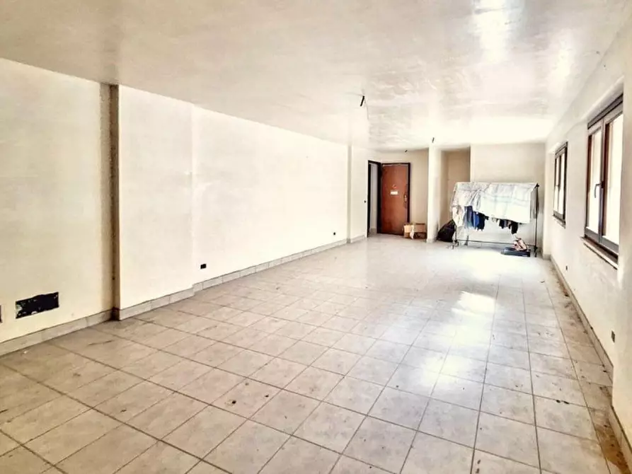 Immagine 4 di Cantina in vendita  in Via Don Luigi Sturzo, 90044 Carini PA, Italia a Carini