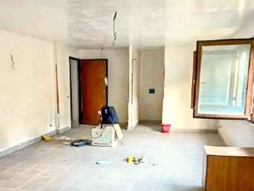 Immagine 6 di Cantina in vendita  in Via Don Luigi Sturzo, 90044 Carini PA, Italia a Carini