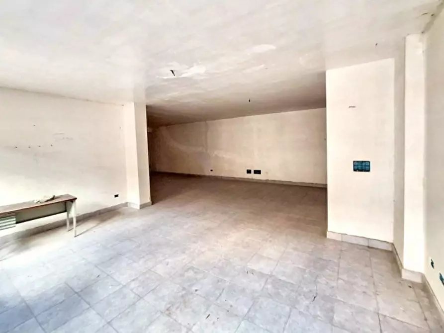 Immagine 1 di Cantina in vendita  in Via Don Luigi Sturzo, 90044 Carini PA, Italia a Carini