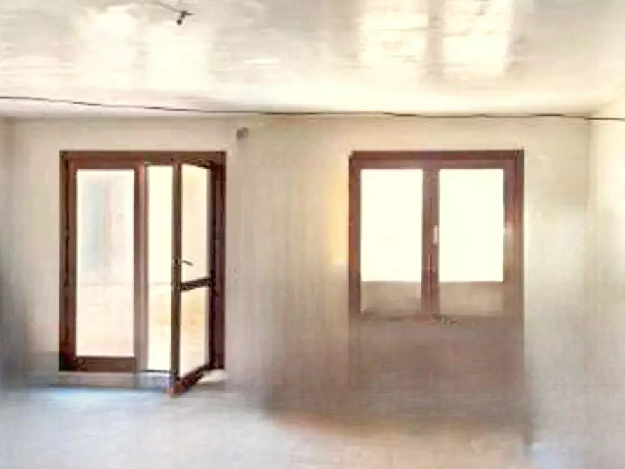 Immagine 4 di Cantina in vendita  in Via Don Luigi Sturzo, 90044 Carini PA, Italia a Carini