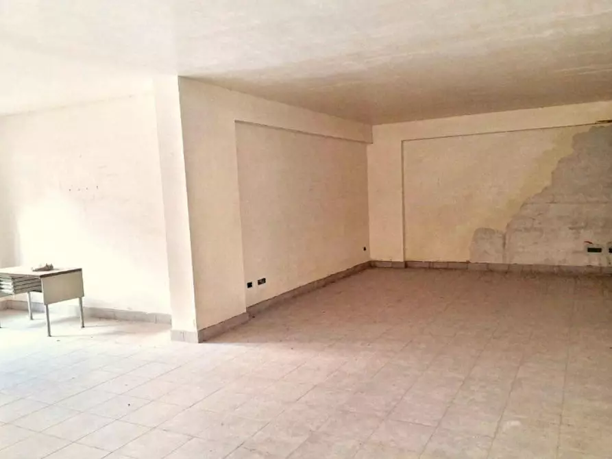 Immagine 6 di Cantina in vendita  in Via Don Luigi Sturzo, 90044 Carini PA, Italia a Carini