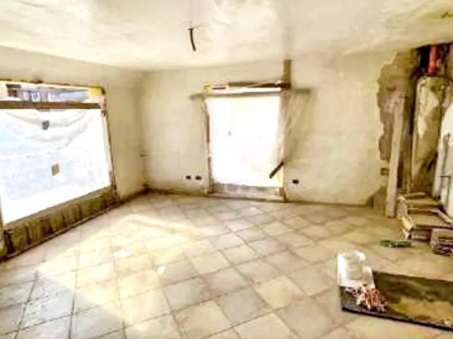 Immagine 1 di Cantina in vendita  in Via Don Luigi Sturzo, 90044 Carini PA, Italia a Carini