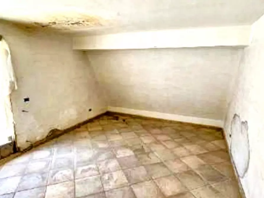 Immagine 8 di Cantina in vendita  in Via Don Luigi Sturzo, 90044 Carini PA, Italia a Carini