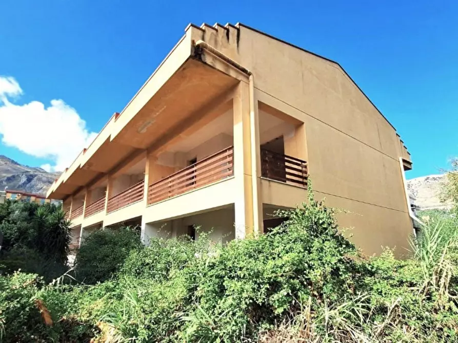 Immagine 2 di Villetta a schiera in vendita  in Via Don Luigi Sturzo, 90044 Carini PA, Italia a Carini