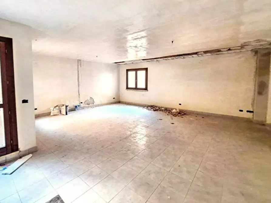 Immagine 1 di Cantina in vendita  in Via Don Luigi Sturzo, 90044 Carini PA, Italia a Carini