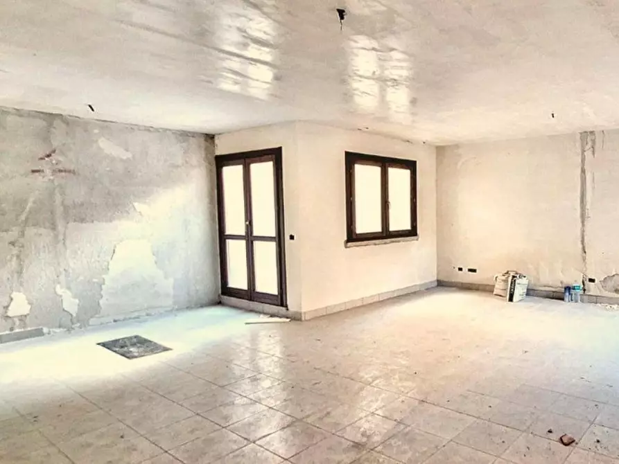 Immagine 4 di Cantina in vendita  in Via Don Luigi Sturzo, 90044 Carini PA, Italia a Carini