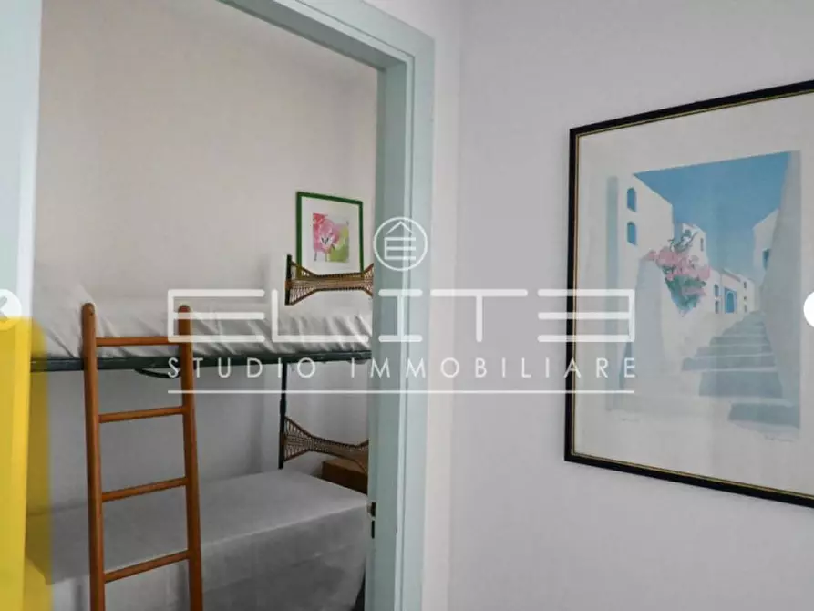 Immagine 18 di Villa in affitto  a Numana