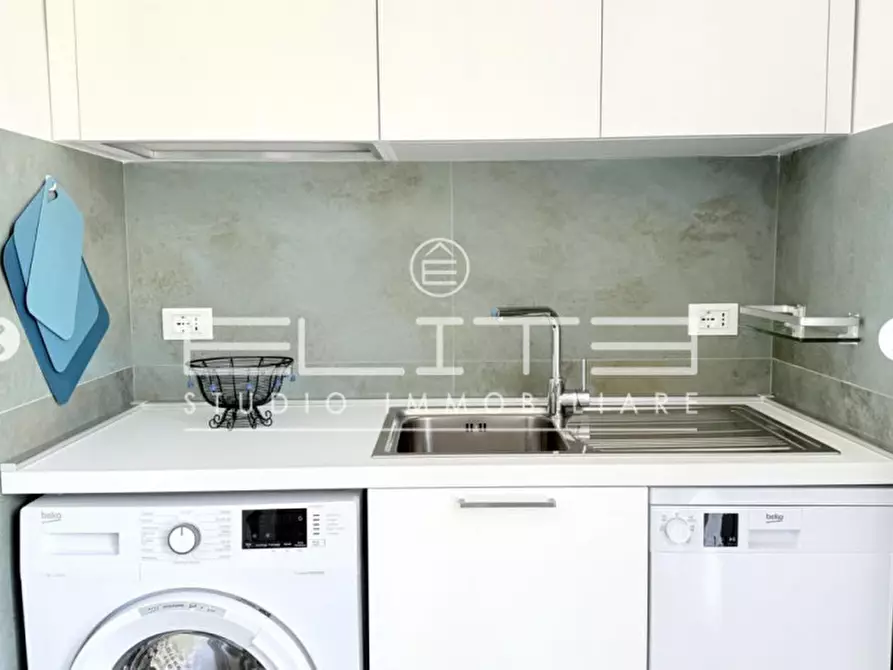 Immagine 22 di Villa in affitto  a Numana