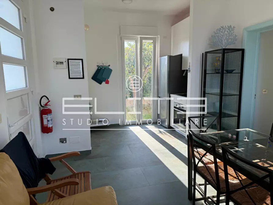 Immagine 27 di Villa in affitto  a Numana