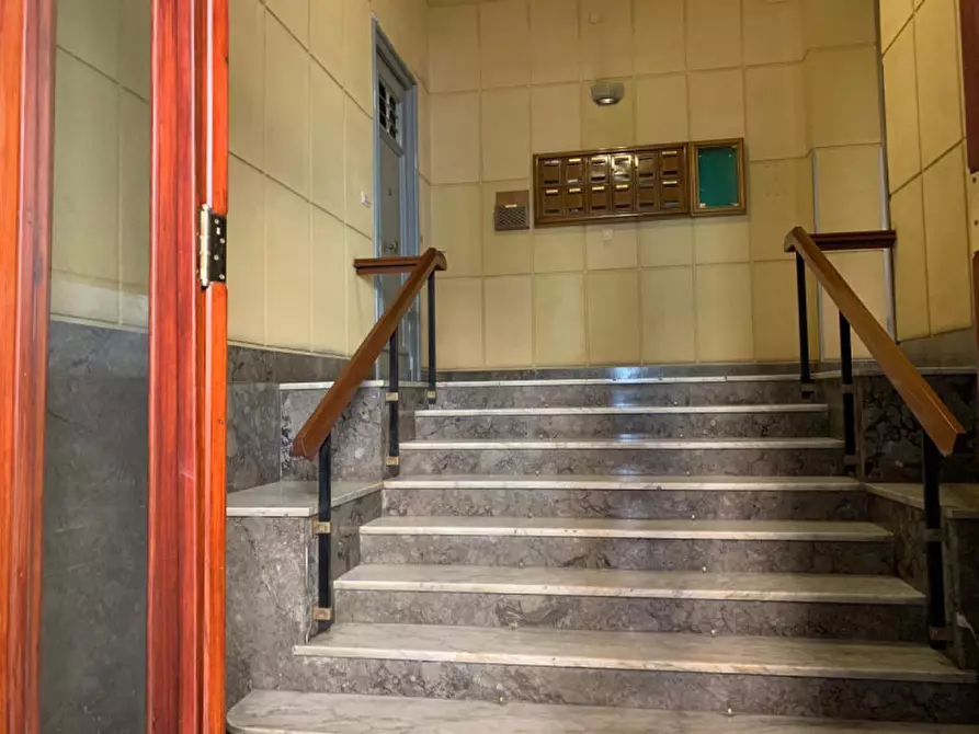 Immagine 6 di Ufficio in vendita  in Viale Regina Margherita 9 a Palermo