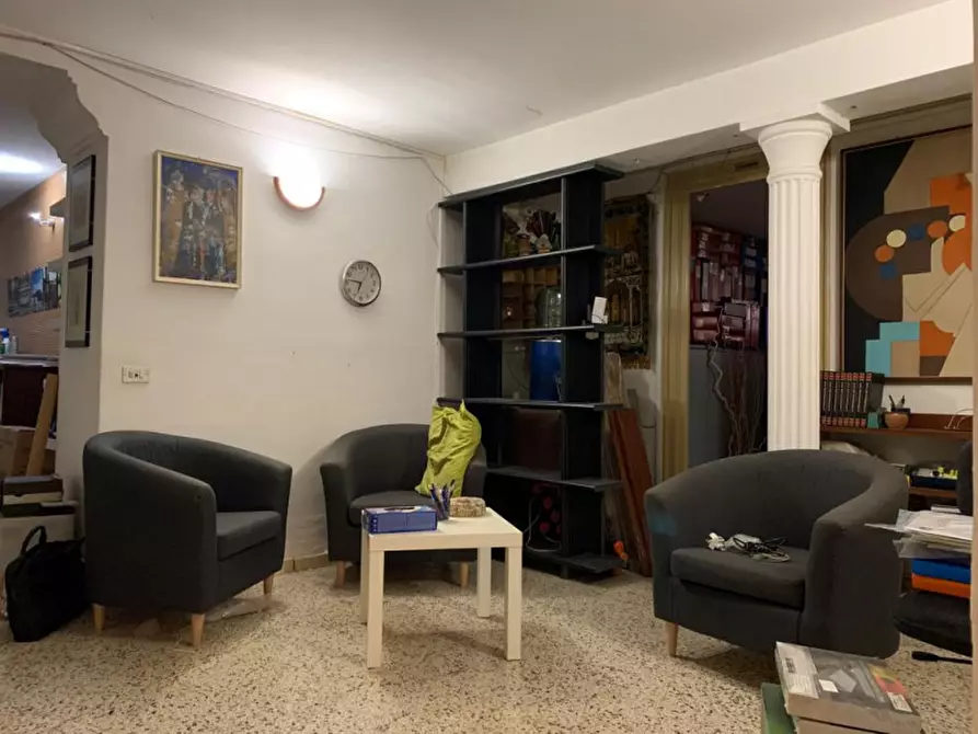 Immagine 11 di Ufficio in affitto  in Viale Regina Margherita 9 a Palermo