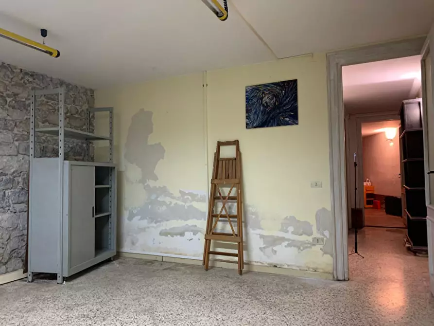 Immagine 15 di Ufficio in vendita  in Viale Regina Margherita 9 a Palermo