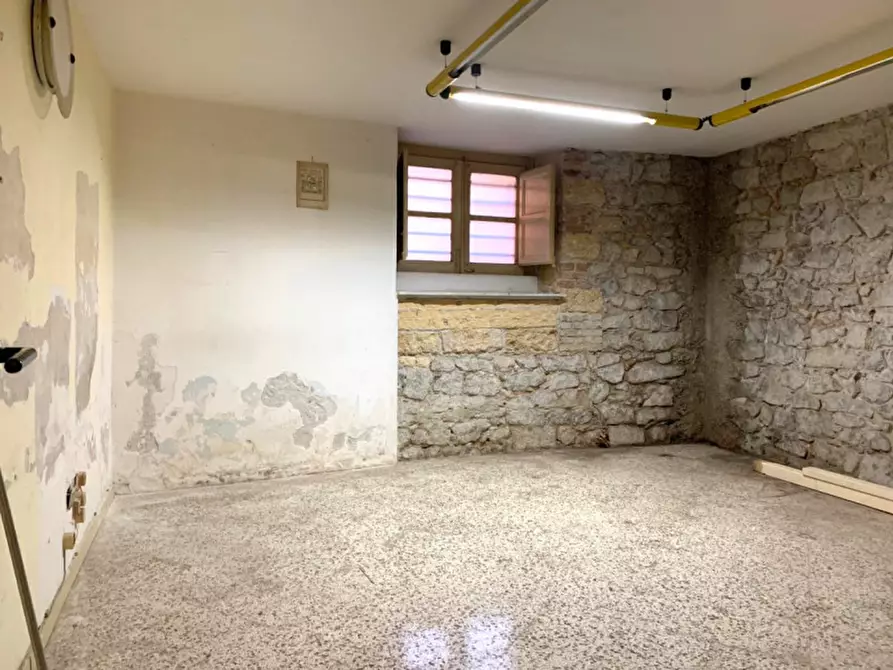 Immagine 20 di Ufficio in affitto  in Viale Regina Margherita 9 a Palermo
