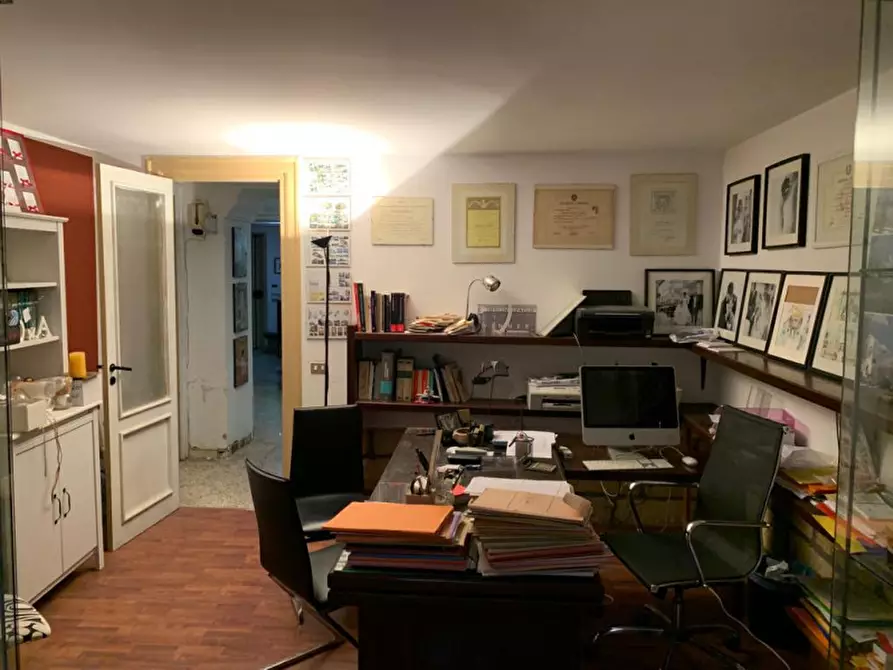 Immagine 21 di Ufficio in vendita  in Viale Regina Margherita 9 a Palermo