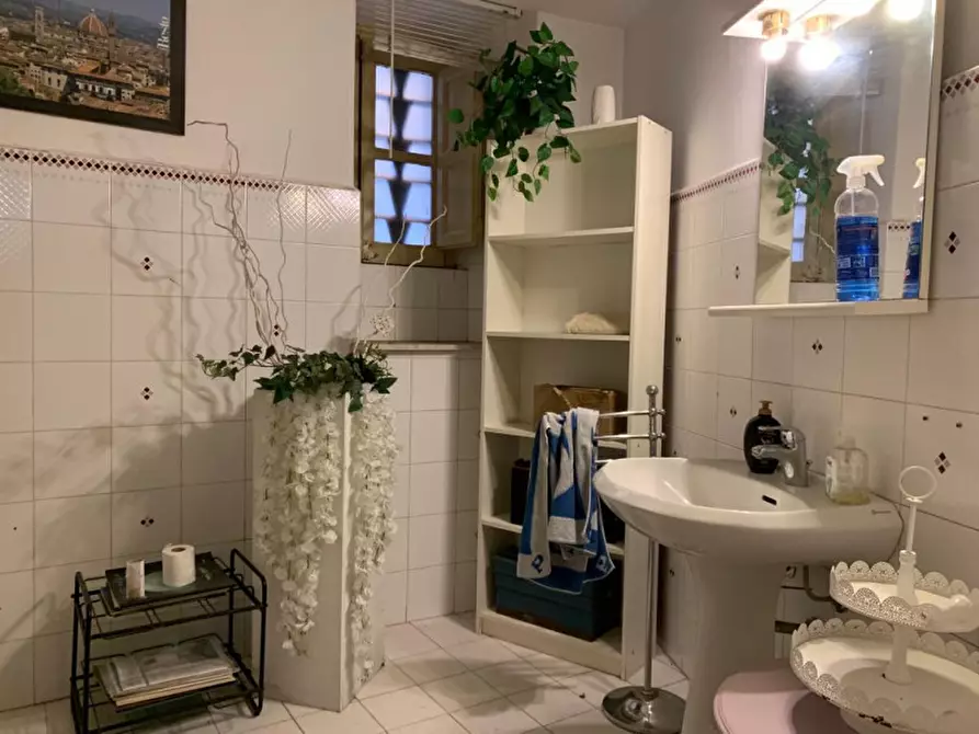 Immagine 24 di Ufficio in vendita  in Viale Regina Margherita 9 a Palermo