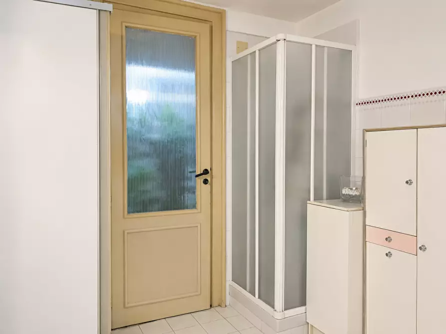 Immagine 30 di Ufficio in affitto  in Viale Regina Margherita 9 a Palermo