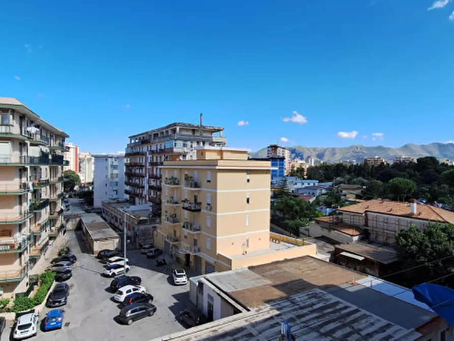 Immagine 4 di Appartamento in vendita  in Vicolo Parrini 10 a Palermo