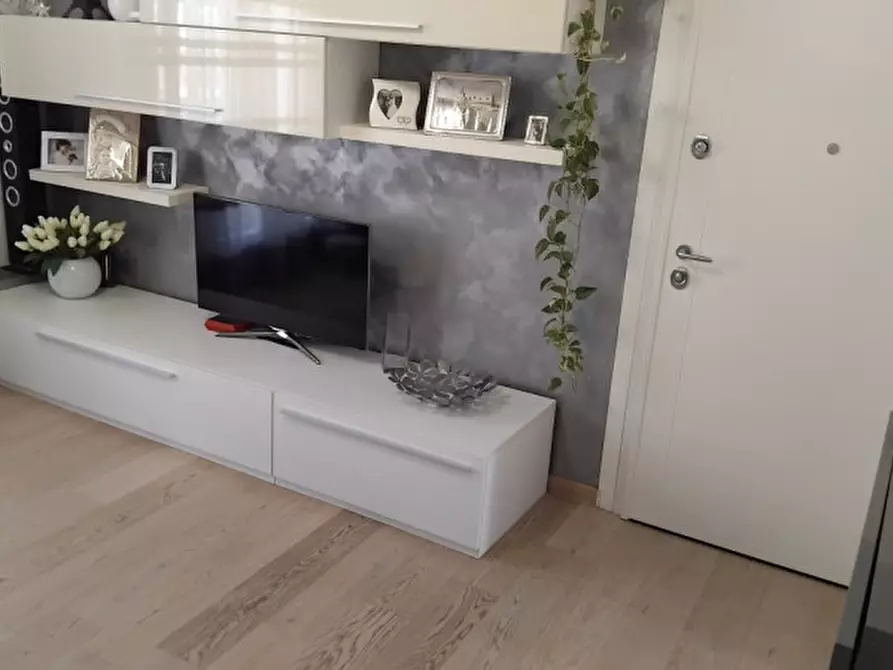 Immagine 4 di Appartamento in vendita  in via friuli a Venezia