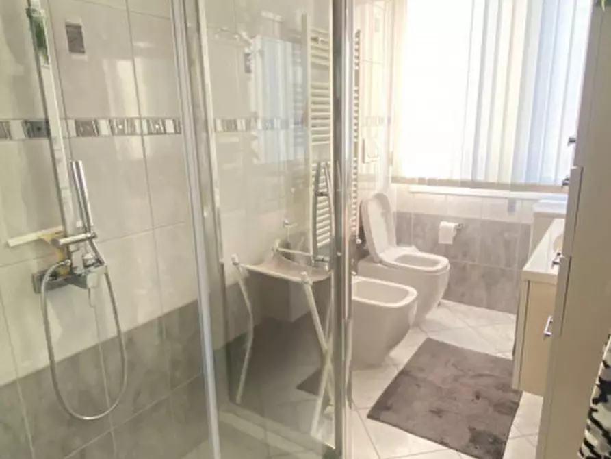 Immagine 14 di Appartamento in vendita  in via friuli a Venezia