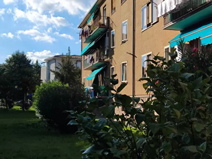 Immagine 15 di Appartamento in vendita  in via friuli a Venezia