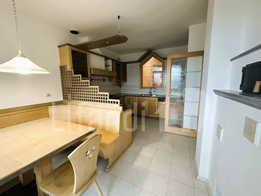 Immagine 5 di Appartamento in vendita  in vi kahn a Egna .Neumarkt.