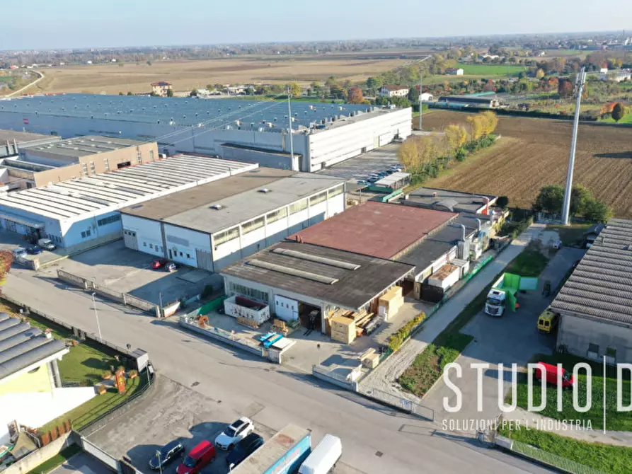 Immagine 3 di Capannone industriale in vendita  a Villaverla
