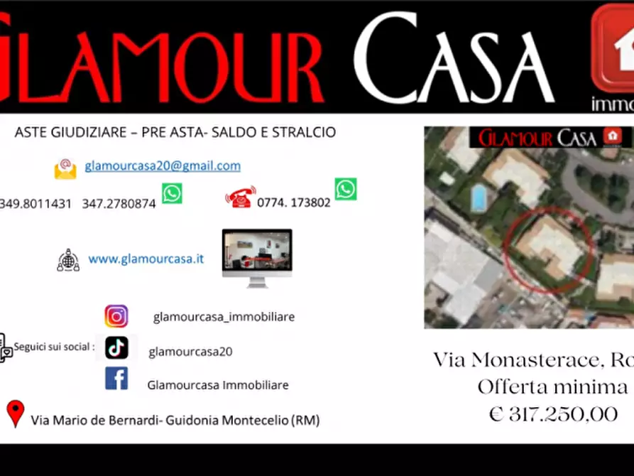 Immagine 1 di Villa in vendita  in Via Monasterace a Roma