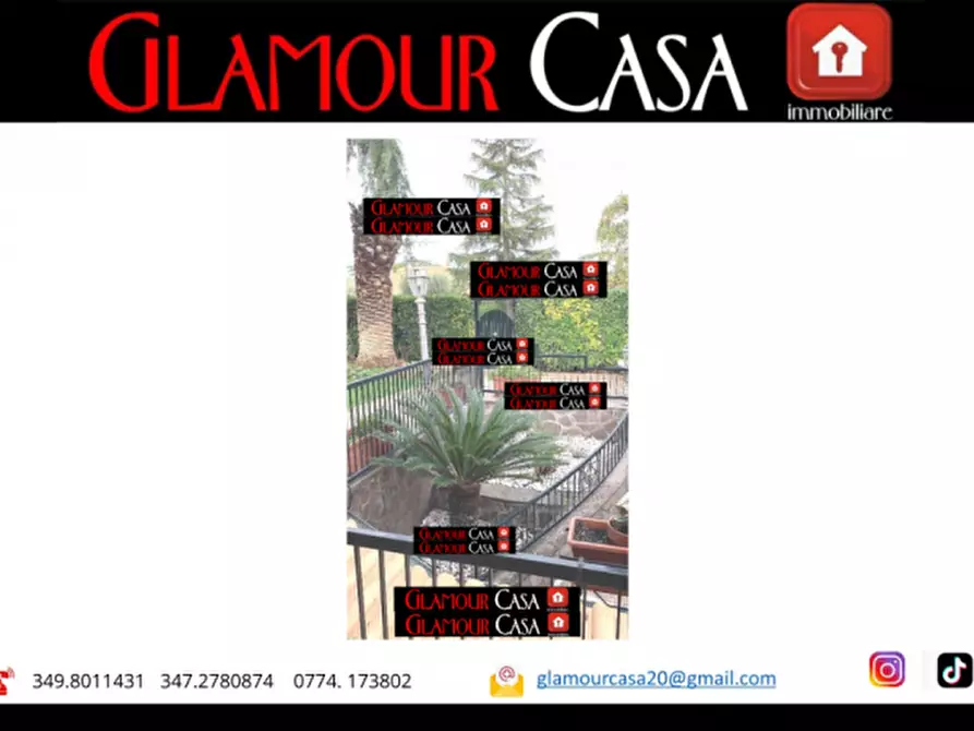 Immagine 5 di Villa in vendita  in Via Monasterace a Roma