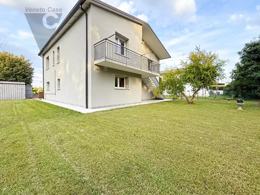 Immagine 2 di Casa indipendente in vendita  a Noventa Padovana