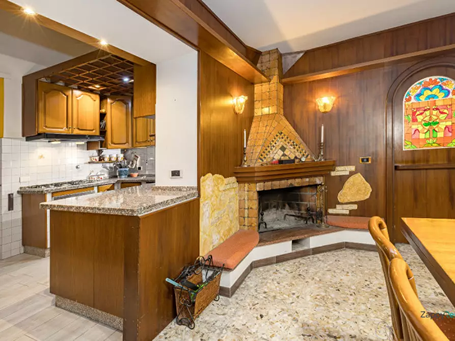 Immagine 10 di Appartamento in affitto  in Via Siderno a Roma