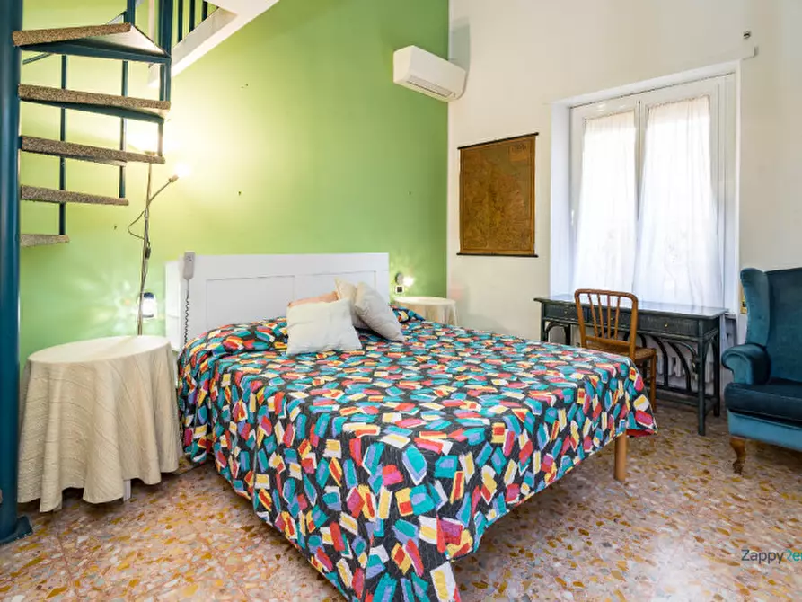 Immagine 12 di Appartamento in affitto  in Via Siderno a Roma