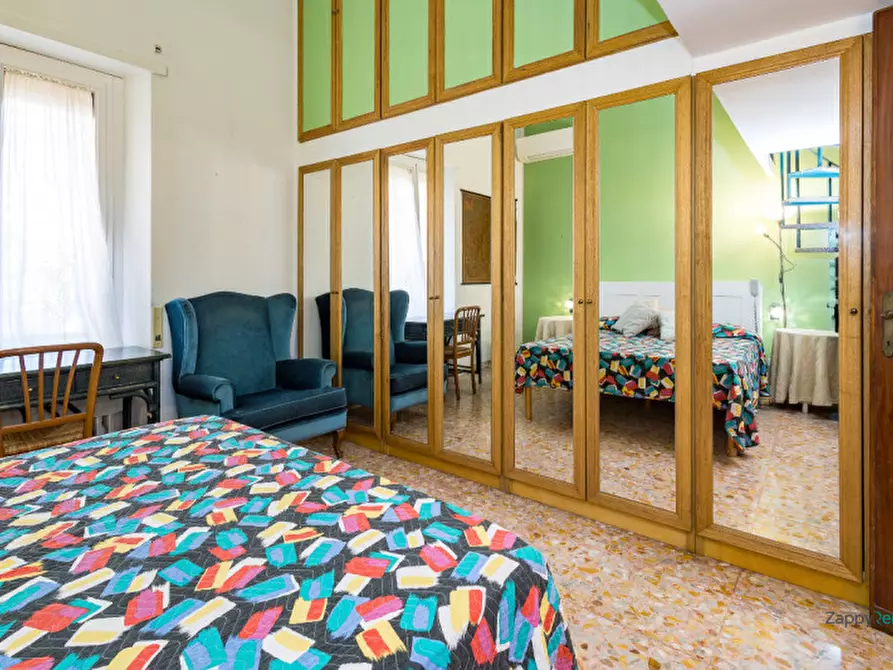 Immagine 13 di Appartamento in affitto  in Via Siderno a Roma