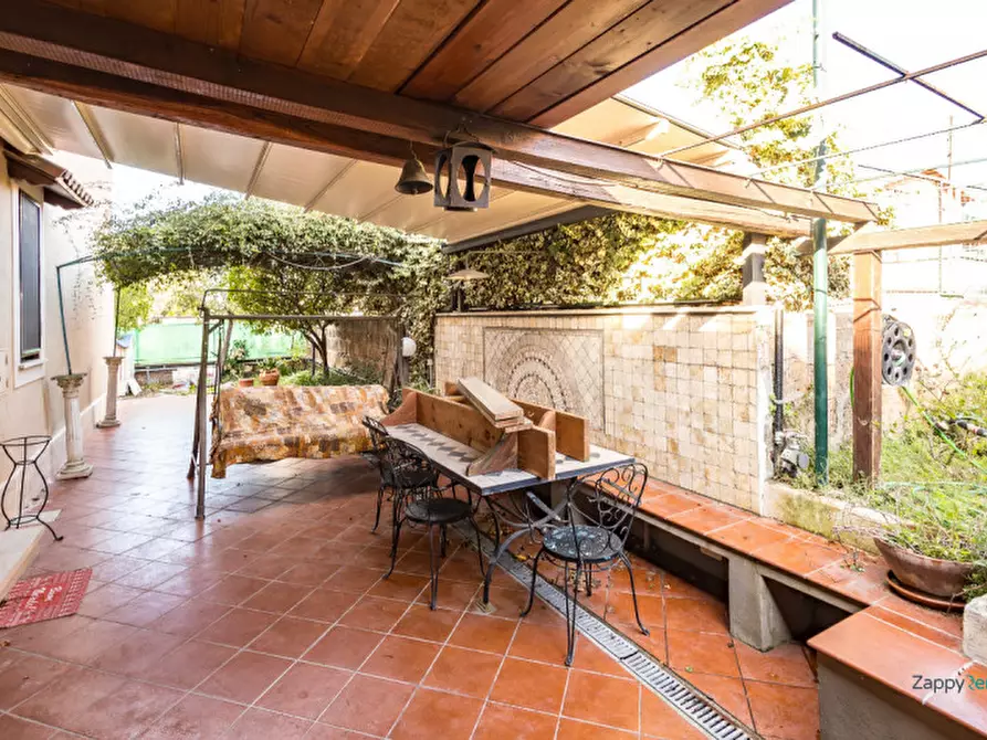 Immagine 18 di Appartamento in affitto  in Via Siderno a Roma