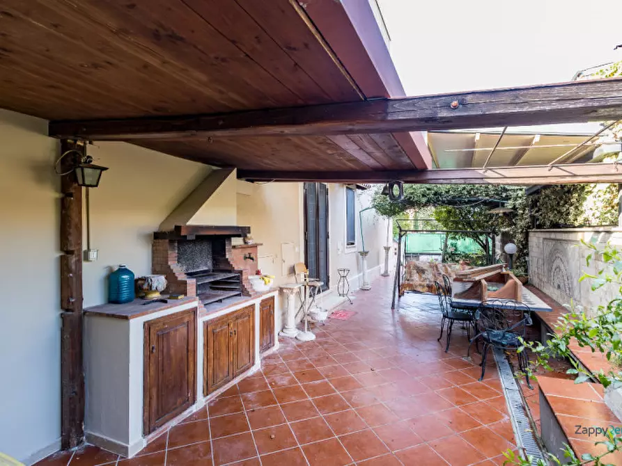 Immagine 24 di Appartamento in affitto  in Via Siderno a Roma