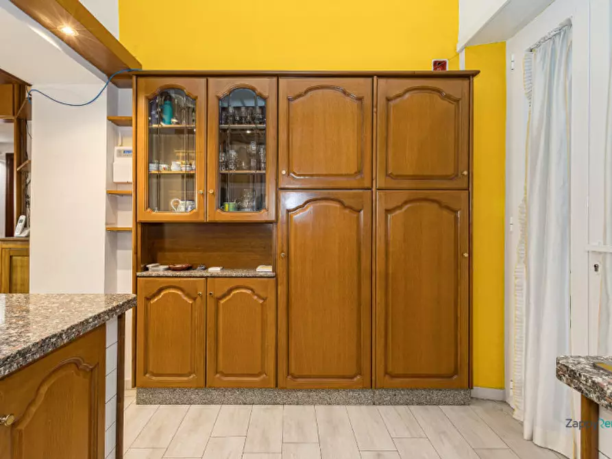 Immagine 30 di Appartamento in affitto  in Via Siderno a Roma