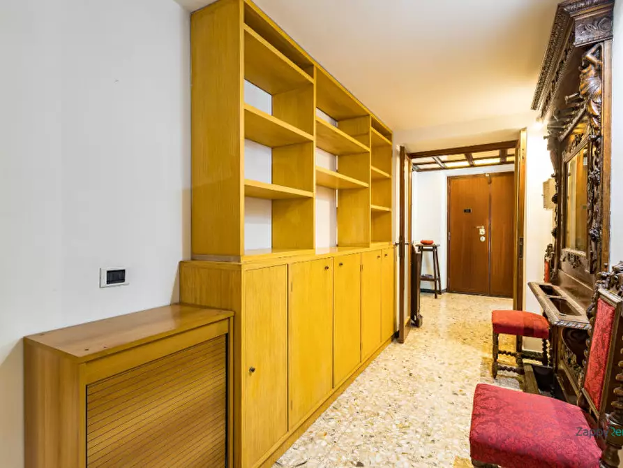 Immagine 35 di Appartamento in affitto  in Via Siderno a Roma