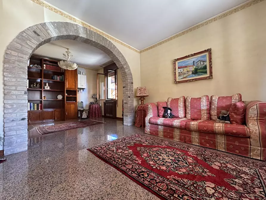 Immagine 17 di Casa bifamiliare in vendita  a Campagna Lupia