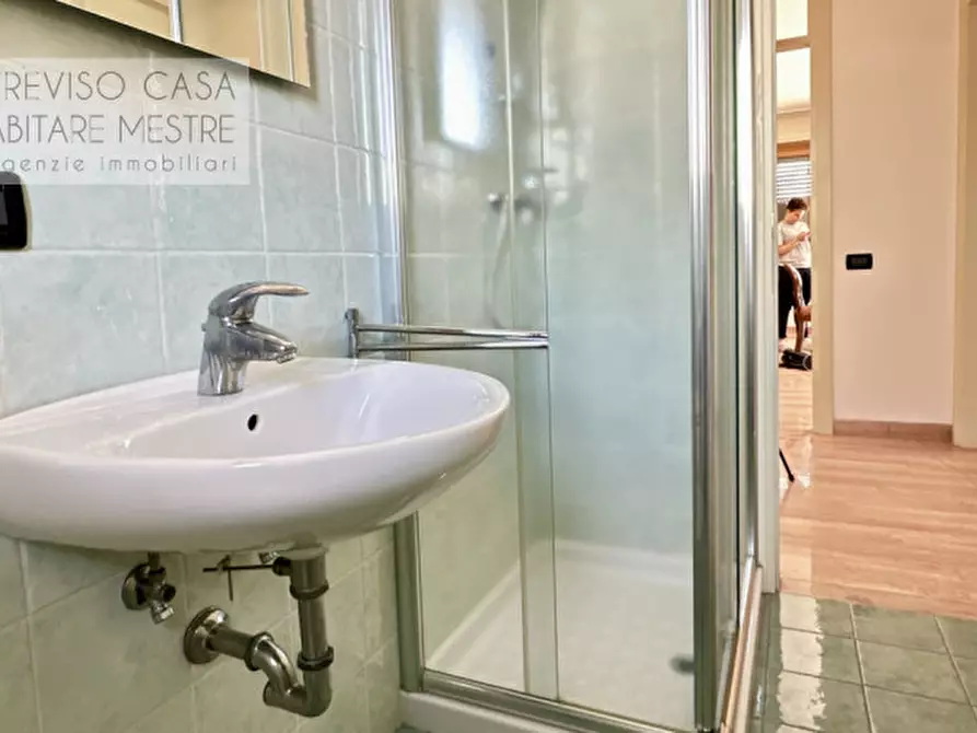 Immagine 15 di Appartamento in vendita  in Viale Monfenera n. 5 a Treviso