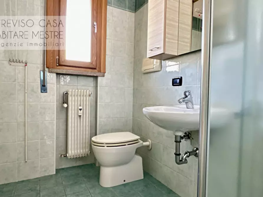 Immagine 16 di Appartamento in vendita  in Viale Monfenera n. 5 a Treviso
