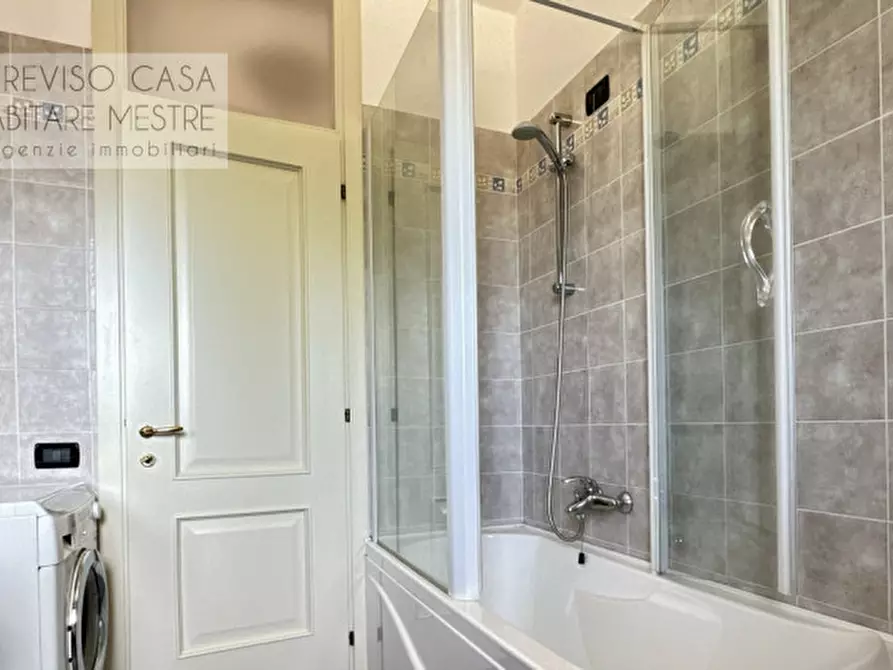 Immagine 20 di Appartamento in vendita  in Viale Monfenera n. 5 a Treviso