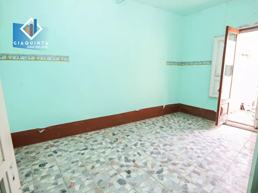 Immagine 3 di Casa indipendente in vendita  in Via Umberto Primo n°43 a Palagonia
