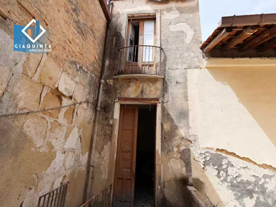 Immagine 5 di Casa indipendente in vendita  in Via Umberto Primo n°43 a Palagonia