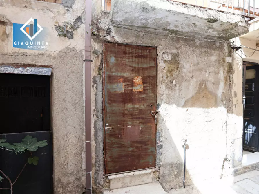 Immagine 6 di Casa indipendente in vendita  in Via Umberto Primo n°43 a Palagonia